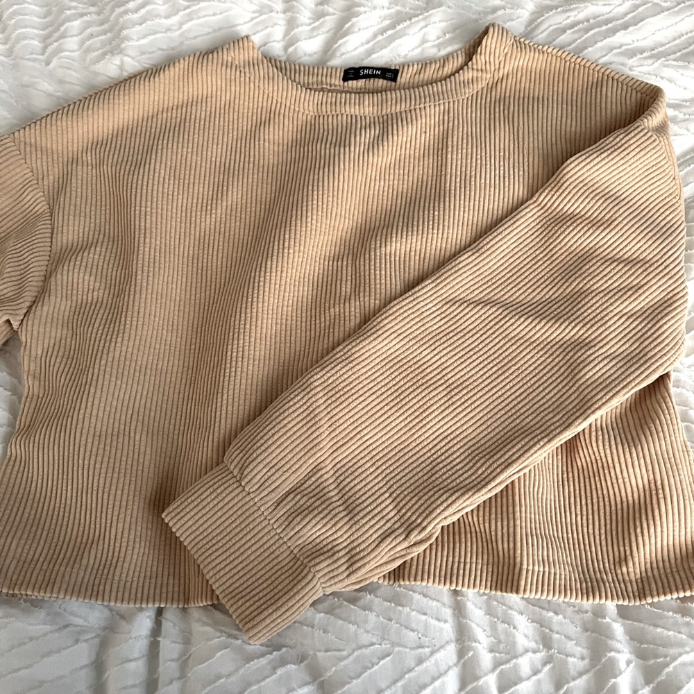 Yellow ribbed cropped top